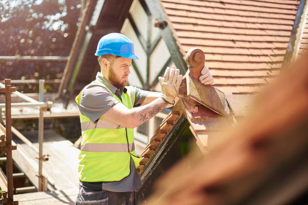 Best Emergency Roof Repair  in Herricks, NY